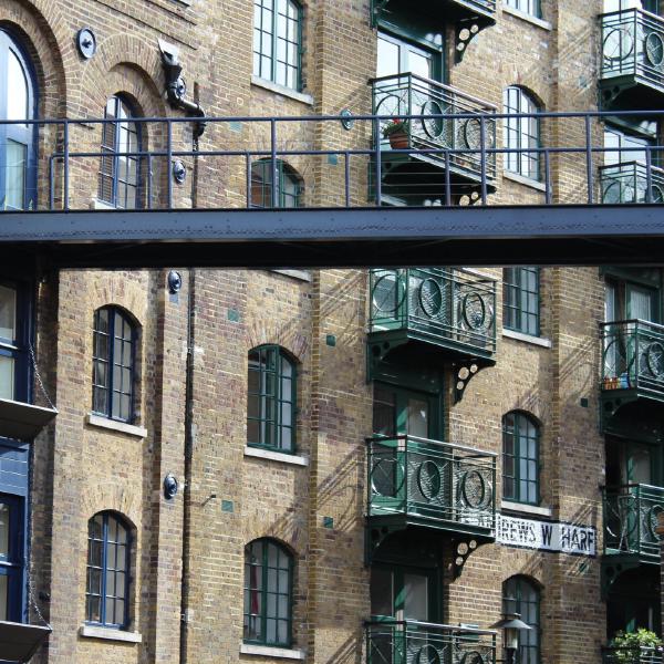 Bridge to the wharf