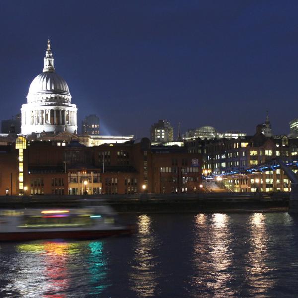 Early evening by the Thames
