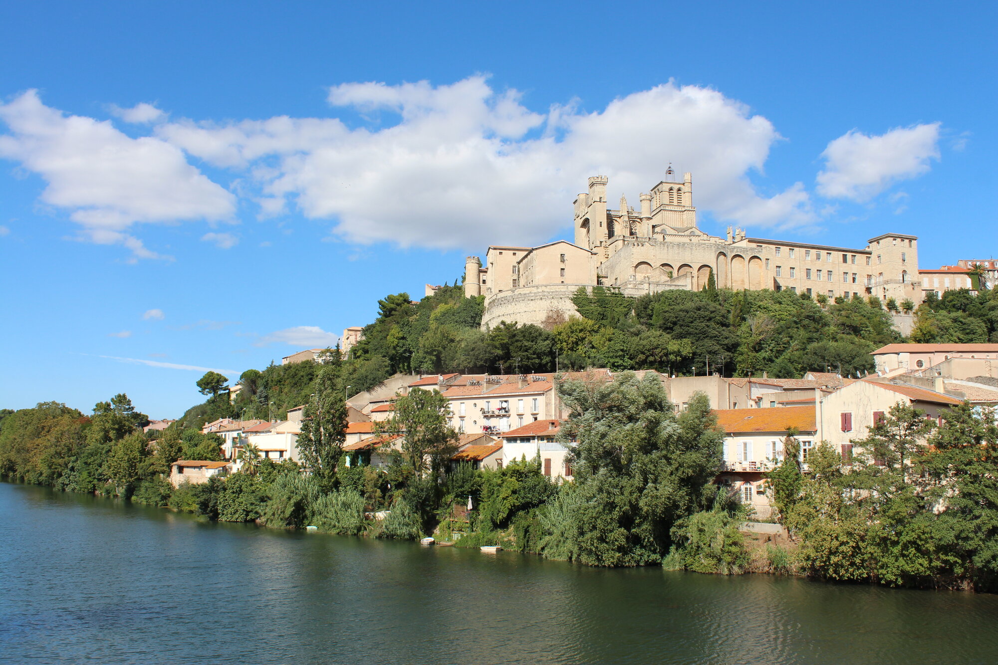 Béziers on the hill