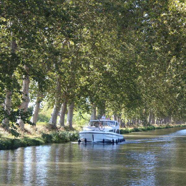 Cruising on the canal