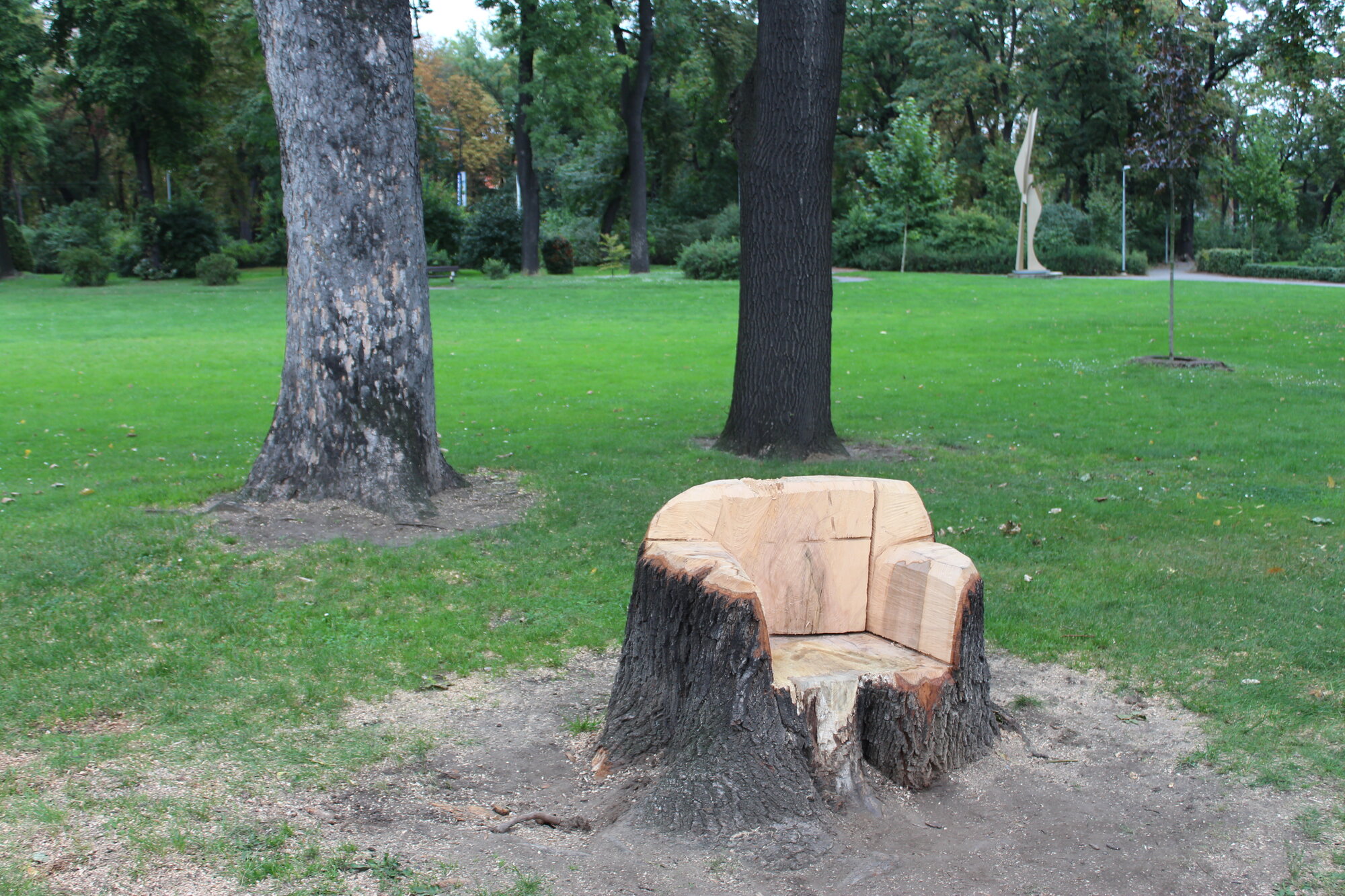 Improv chair