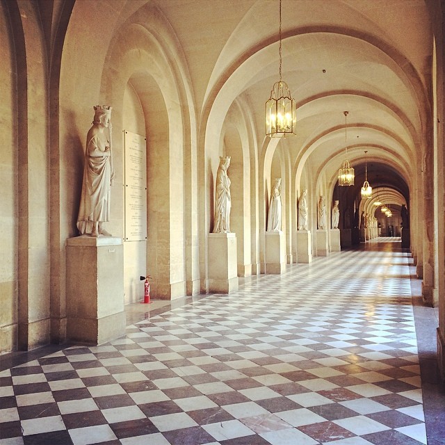 Dans Le Chteau de Versailles