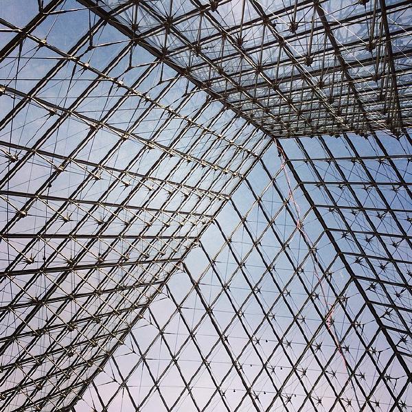 Pyramid du Louvre