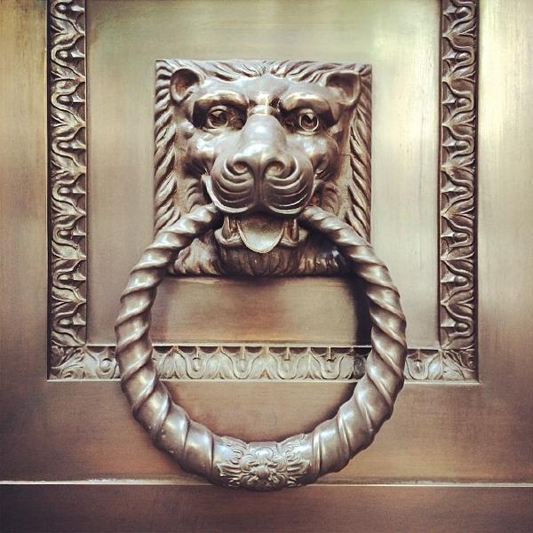 lion door knocker london