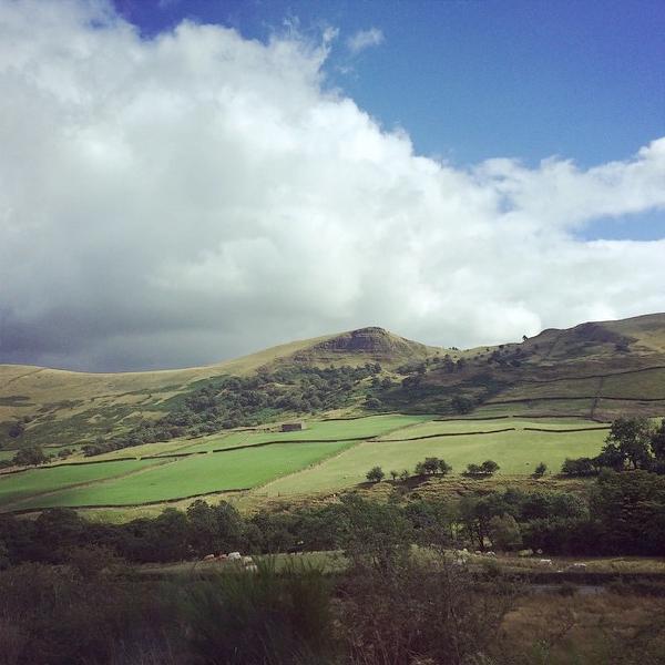 peakdistrict countryside england