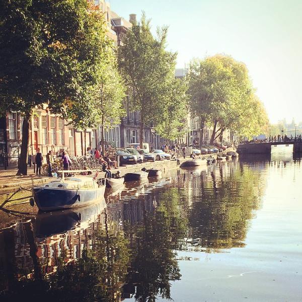 amsterdam canal boats
