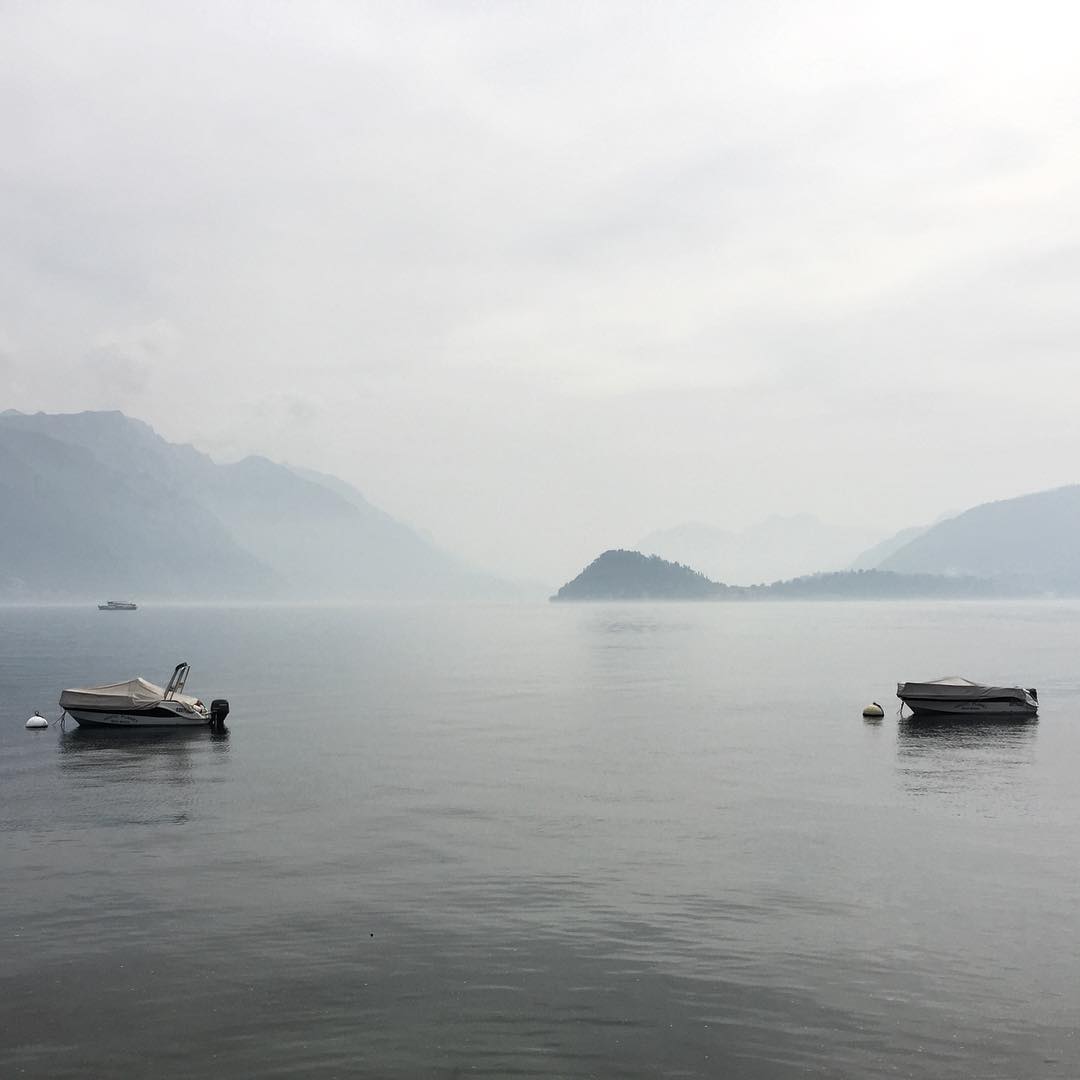 A hazy day on Lake Como