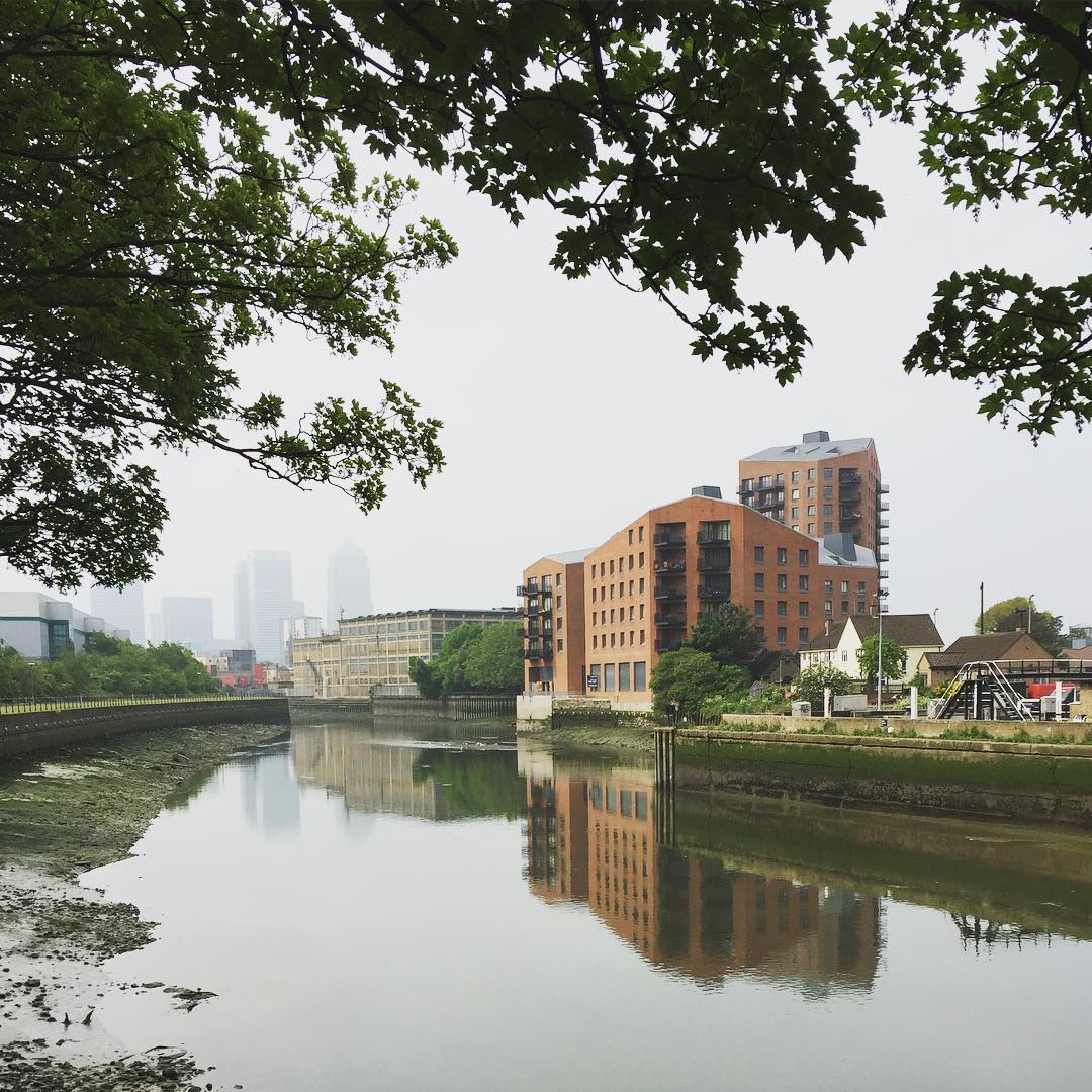 Looking down the River Lea from Twelvetrees