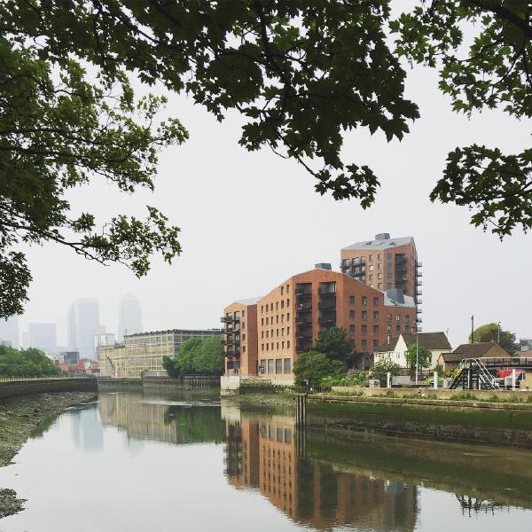 Looking down the River Lea from Twelvetrees