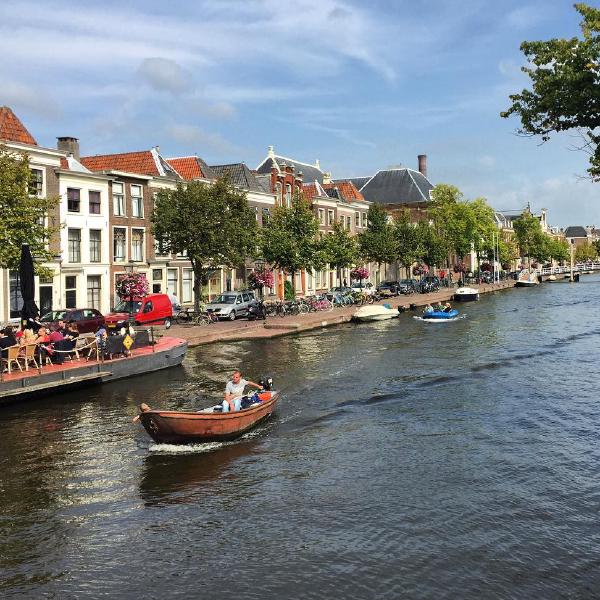 Boating through Leiden