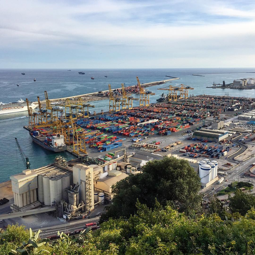 Barcelonas bustling port