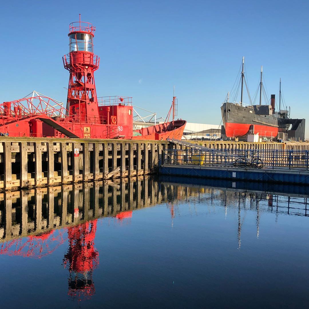 Lightship 93 and SS Robin