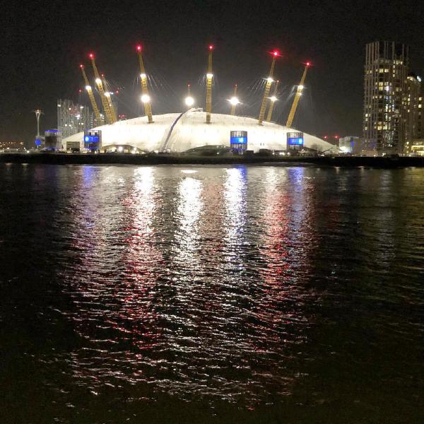 Reflections of the O2