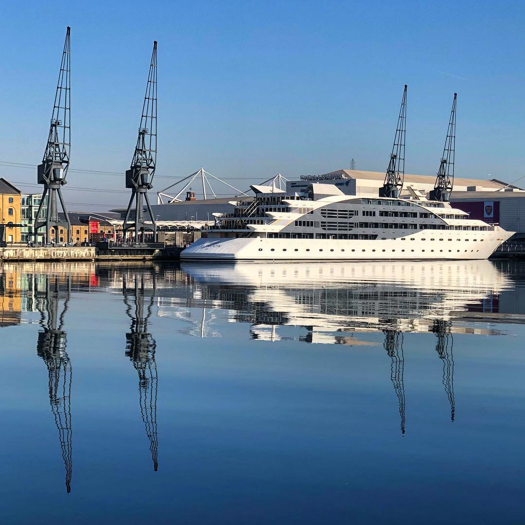 Ripples on the Royal Docks