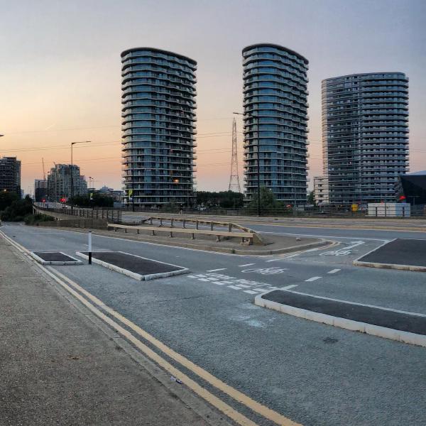 Slightly confusing new cycle infrastructure on Silvertown Viaduct