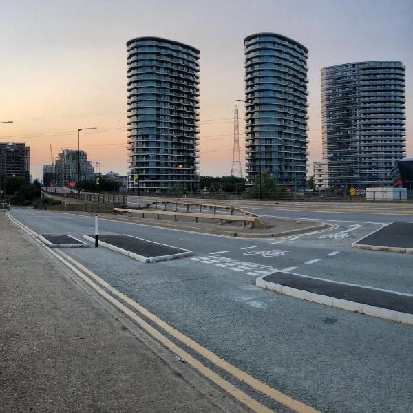 Slightly confusing new cycle infrastructure on Silvertown Viaduct