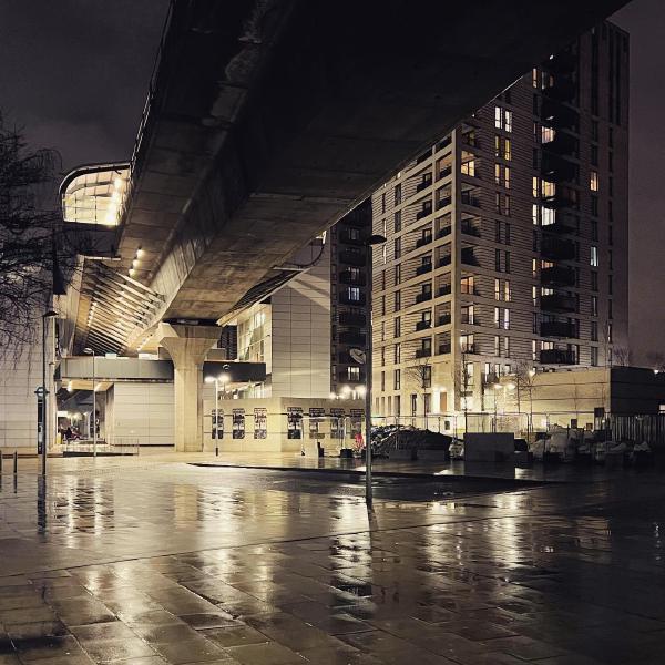 Floating station