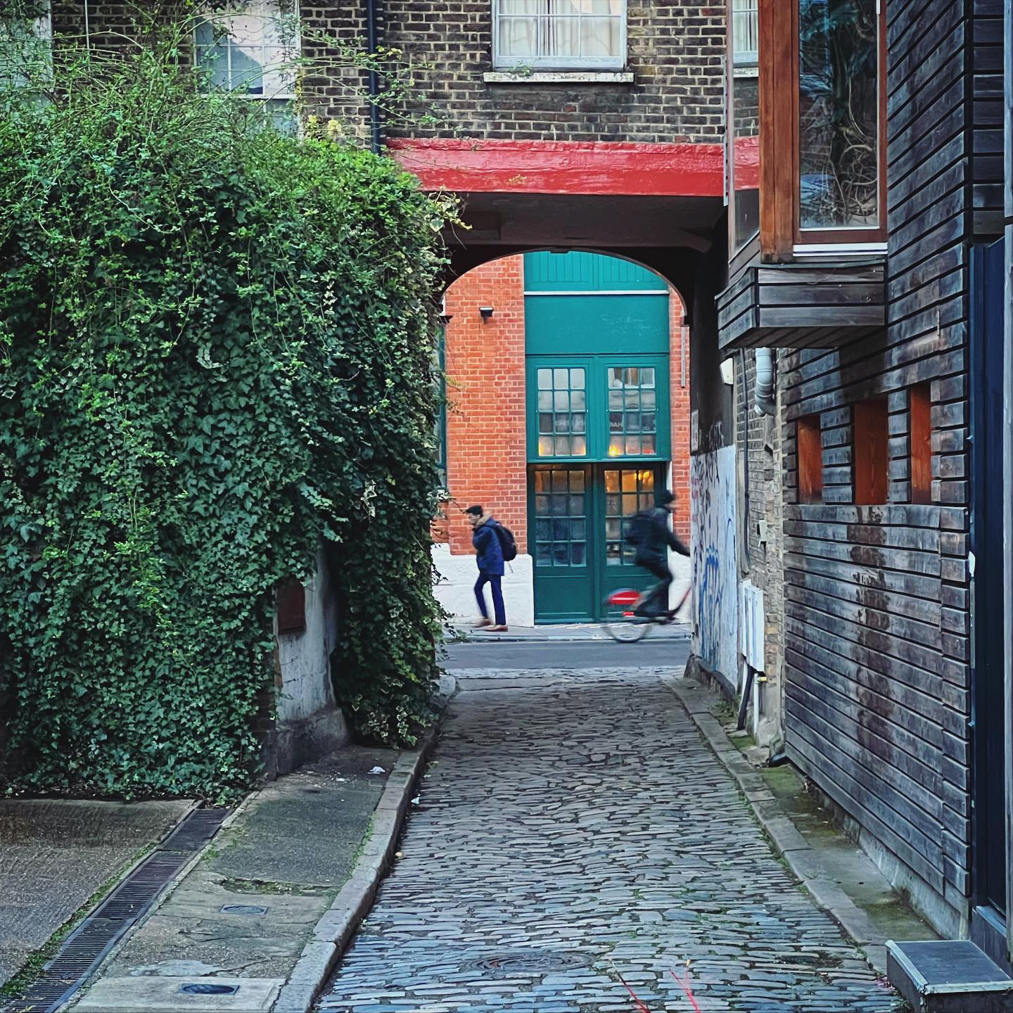 A glimpse of Bermondsey Street